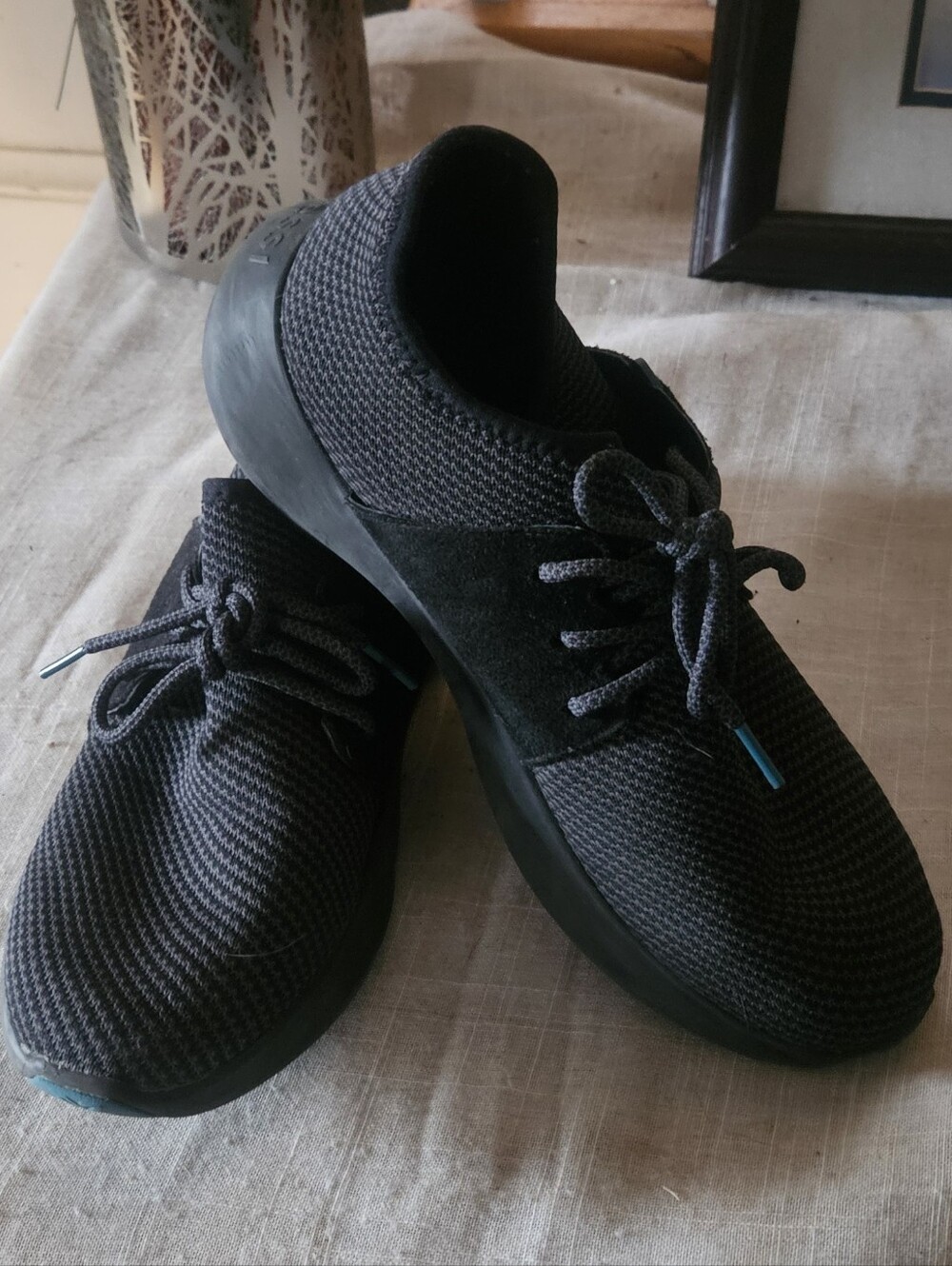 Vessi Everyday waterproof sneakers black/ charcoal w9